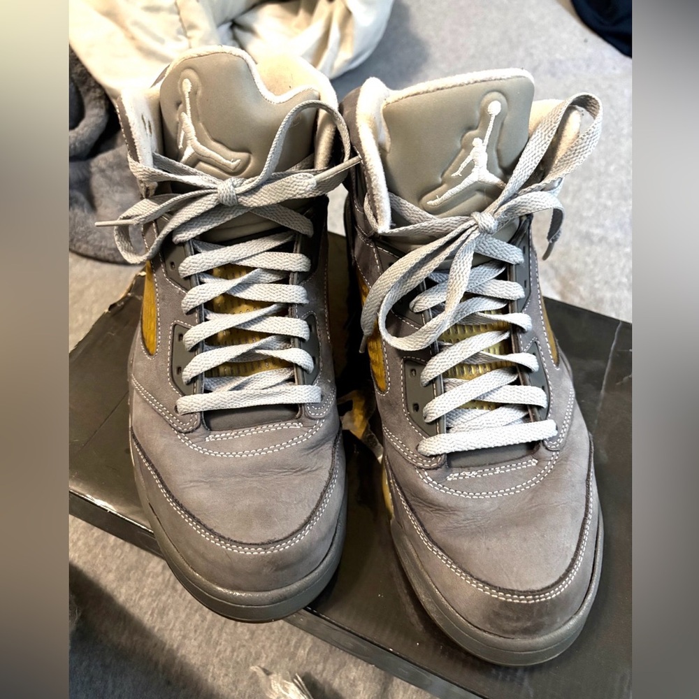 Wolf Grey Jordan 5s 2011 release